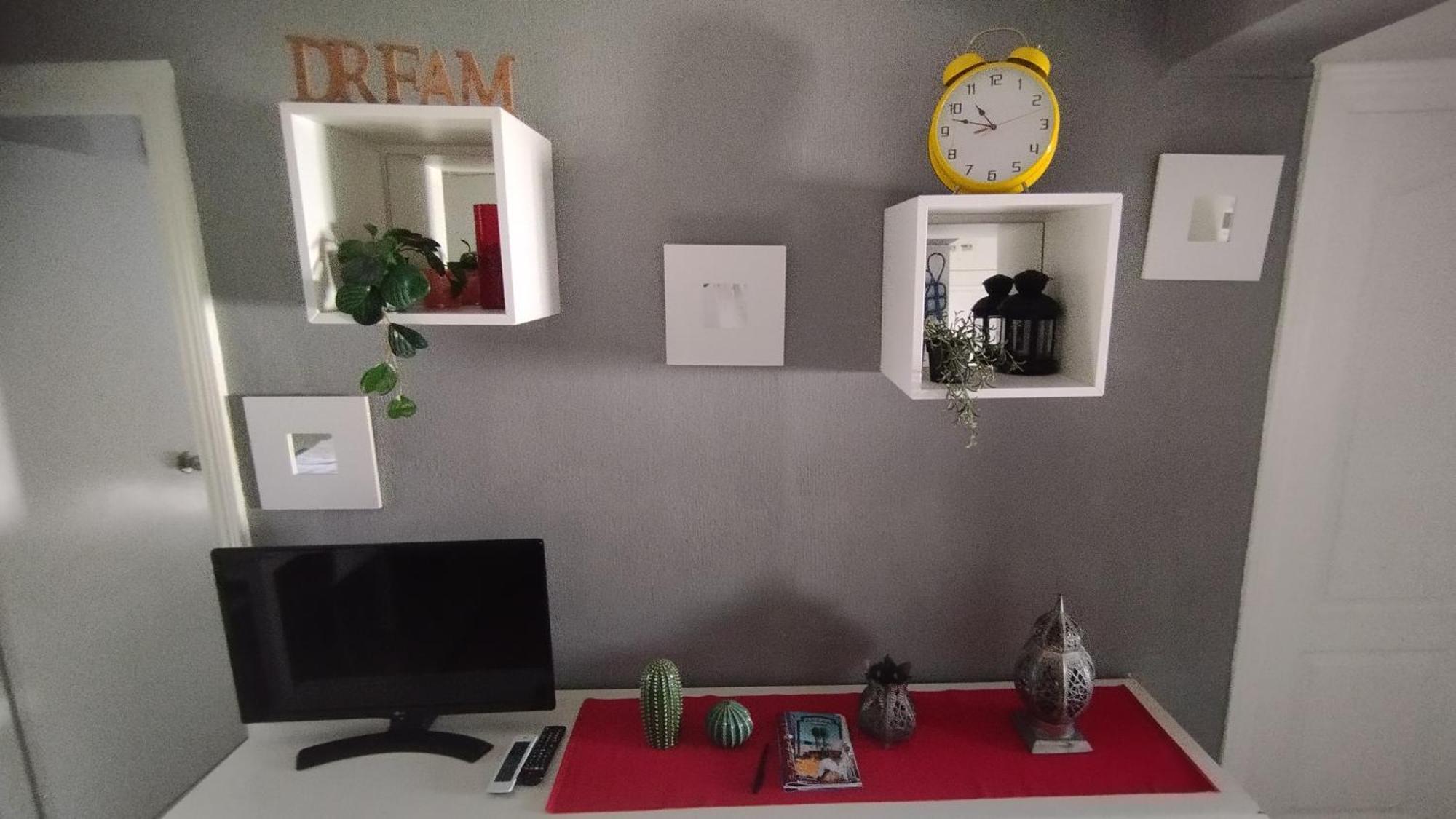 Apartamento 1 Dormitorio Y Salon Con Sofa Cama Bien Comunicado Con El Centro Seville Exterior photo